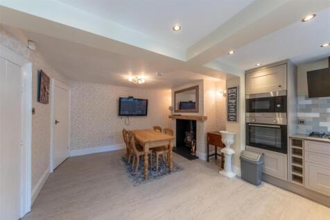 61 High Street-003.jpg