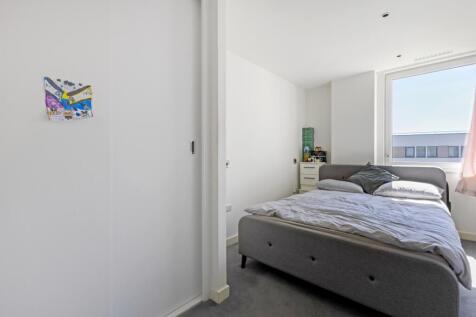 92032_Flat-64-Dar...