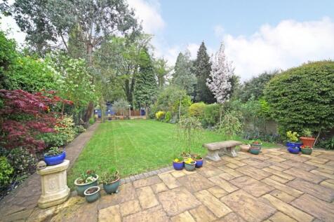 9 Dukes Avenue 12...