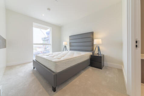 Bedroom 1a