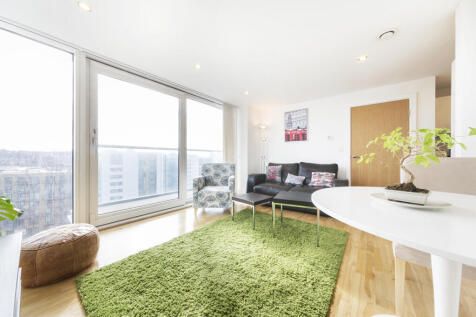 LOunge 1