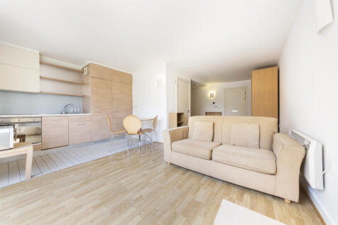 lounge 2