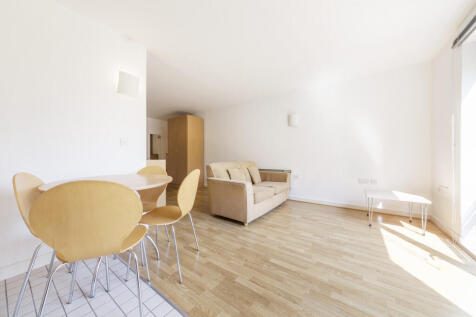 lounge 1
