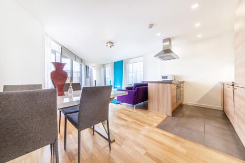 Kitchen / Dining