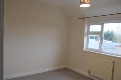 14 - Master bedroom 