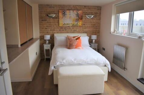 Fourth bedroom 
