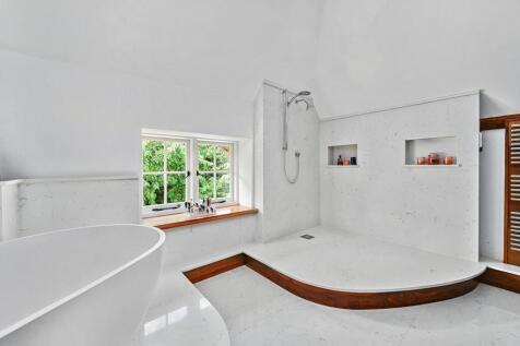 Tickham Cottage ME90HS (31).jpg