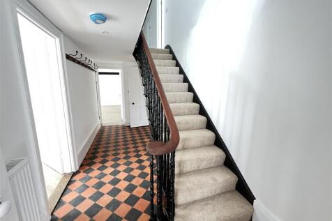 Entrance Hallway.jpeg