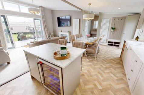 Highgate Centre Lounge.jpg
