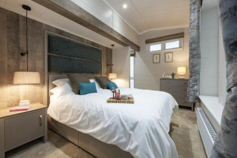 Omar Boutique Master Bedroom1.jpg