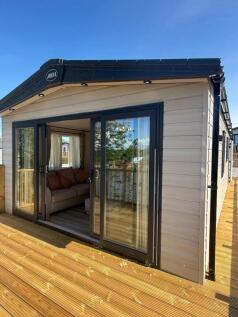 Holiday Home For Sale at woodleigh Caravan Park