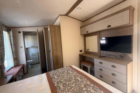 Holiday Home For Sale at woodleigh Caravan Park