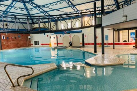 Swimming Pool 2.jpg