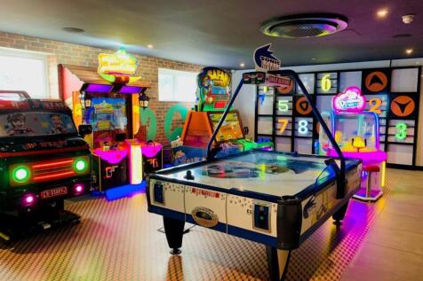Arcade 2.jpg
