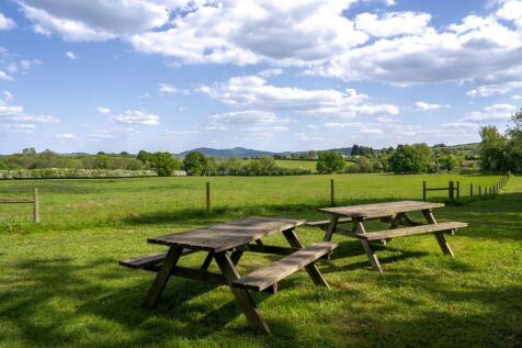 2025 Malvern View Photoshoot 174