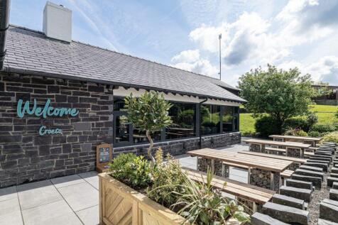 2023 Wales Brynteg Restaurant Bar Outdoor Dining E
