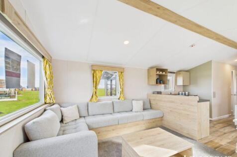 Cam02173g0 Pr0275 Still057