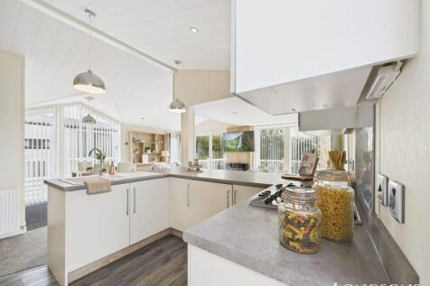 Cam02173g0 Pr0276 Still052