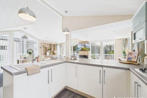 Cam02173g0 Pr0276 Still053