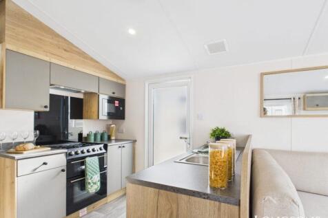 Cam02173g0 Pr0276 Still005