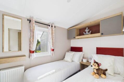 Cam02173g0 Pr0276 Still010