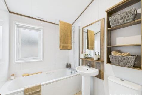 Cam02173g0 Pr0276 Still096