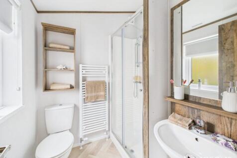 Cam02173g0 Pr0276 Still094