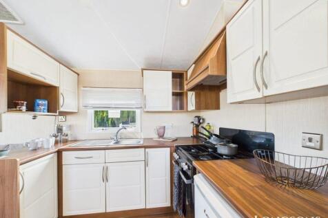 Cam02173g0 Pr0274 Still035