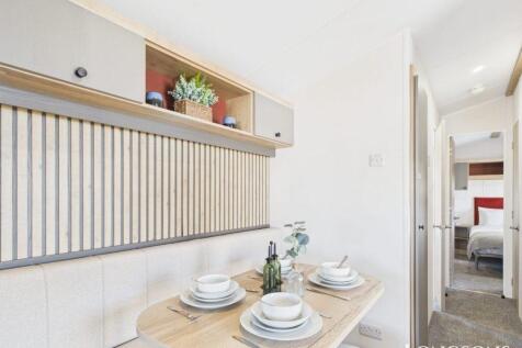 Cam02173g0 Pr0274 Still007