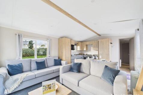 Cam02173g0 Pr0277 Still018