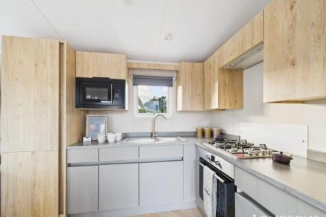 Cam02173g0 Pr0277 Still017