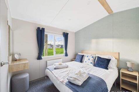 Cam02173g0 Pr0277 Still021