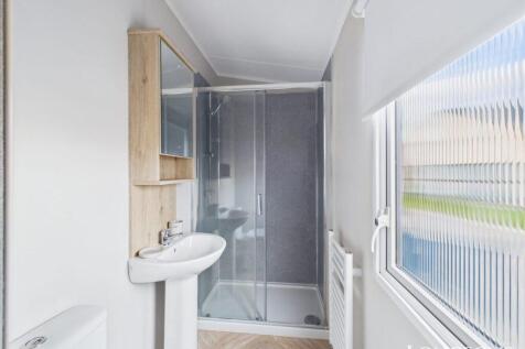 Cam02173g0 Pr0277 Still022