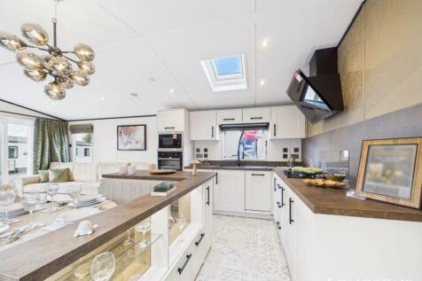 Cam02173g0 Pr0277 Still003