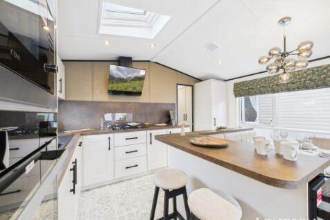 Cam02173g0 Pr0277 Still005