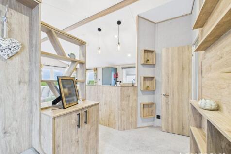 Cam02173g0 Pr0277 Still050