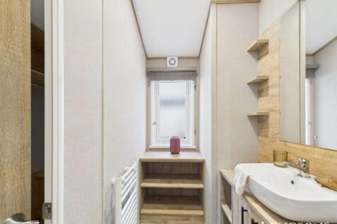 Cam02173g0 Pr0277 Still048