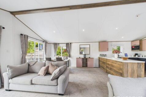 Cam02173g0 Pr0280 Still043