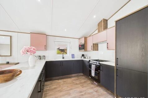 Cam02173g0 Pr0280 Still041