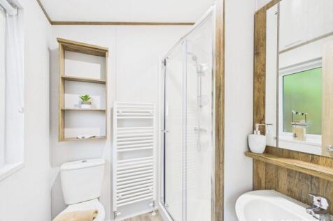 Cam02173g0 Pr0280 Still049