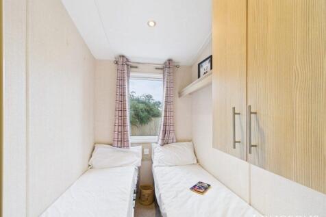 Cam02173g0 Pr0278 Still026