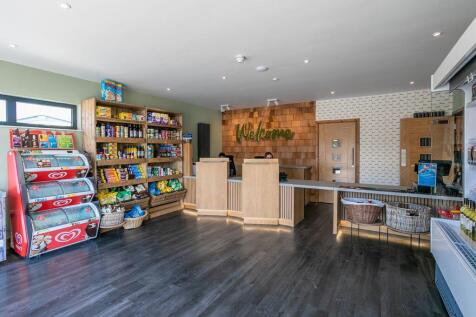 2023 Yorkshire Bowland Fell Park Shop Reception (4