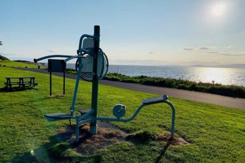 Outdoor Gym 2.jpg