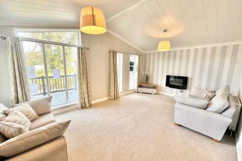 Willerby Kingswood 8 Scaled.jpg