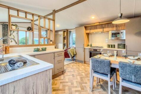 Inside The Regal Hemsowrth