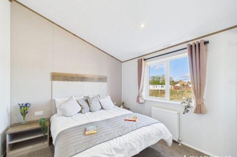 Cam02173g0 Pr0274 Still051