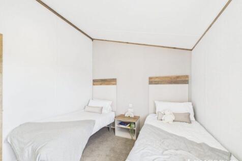 Cam02173g0 Pr0274 Still055