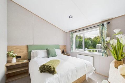 Cam02173g0 Pr0276 Still037