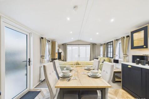 Cam02173g0 Pr0277 Still087