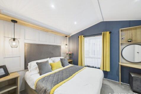 Cam02173g0 Pr0277 Still089